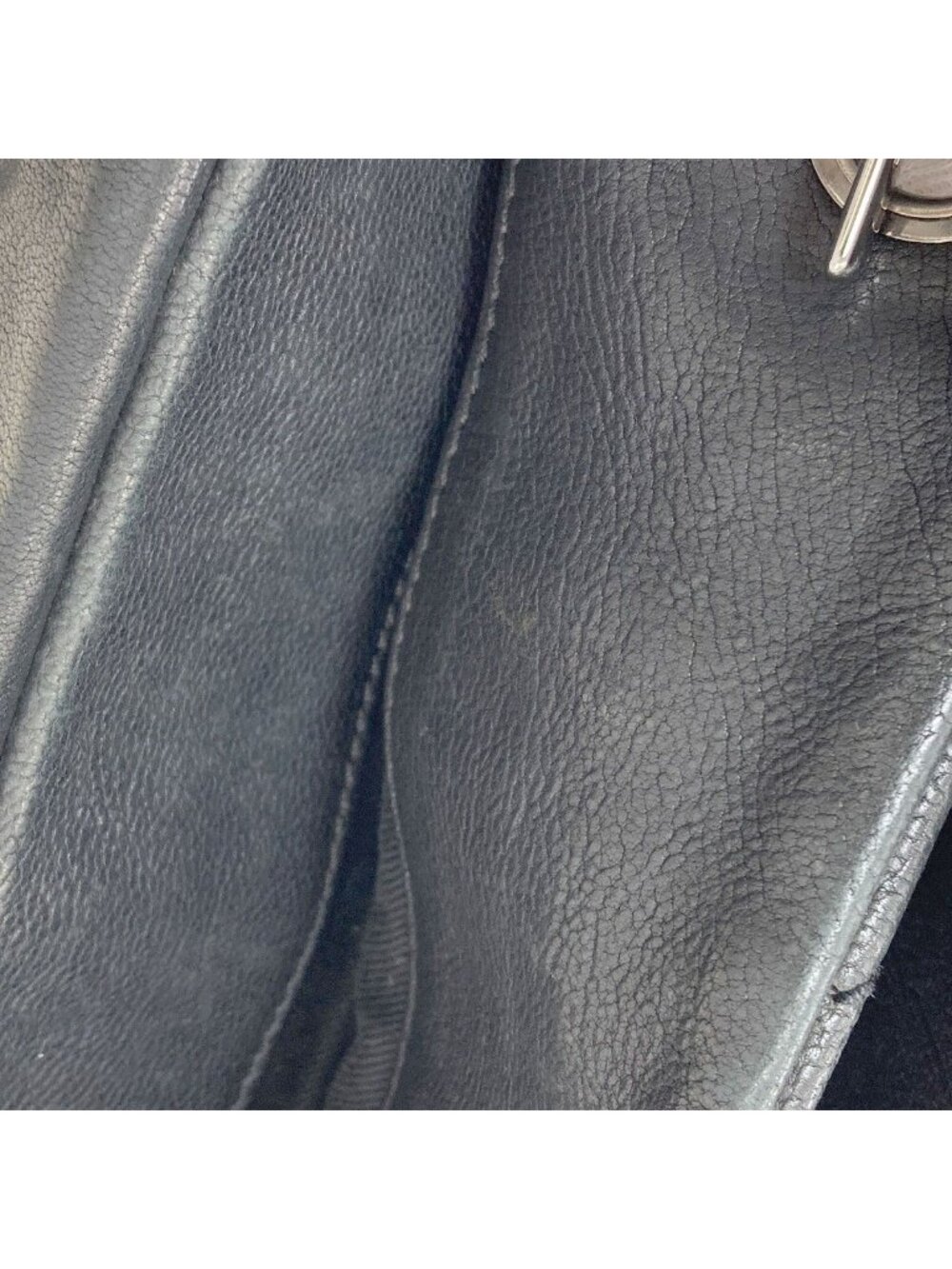 Chanel Diamond Stitch Silver Tote Calf - Picture 11 of 15